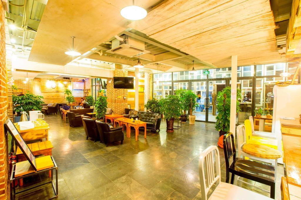 Hostel Marina Циндао Екстериор снимка