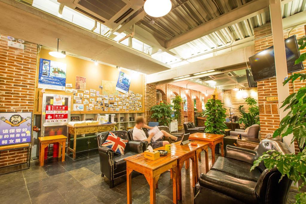 Hostel Marina Циндао Екстериор снимка