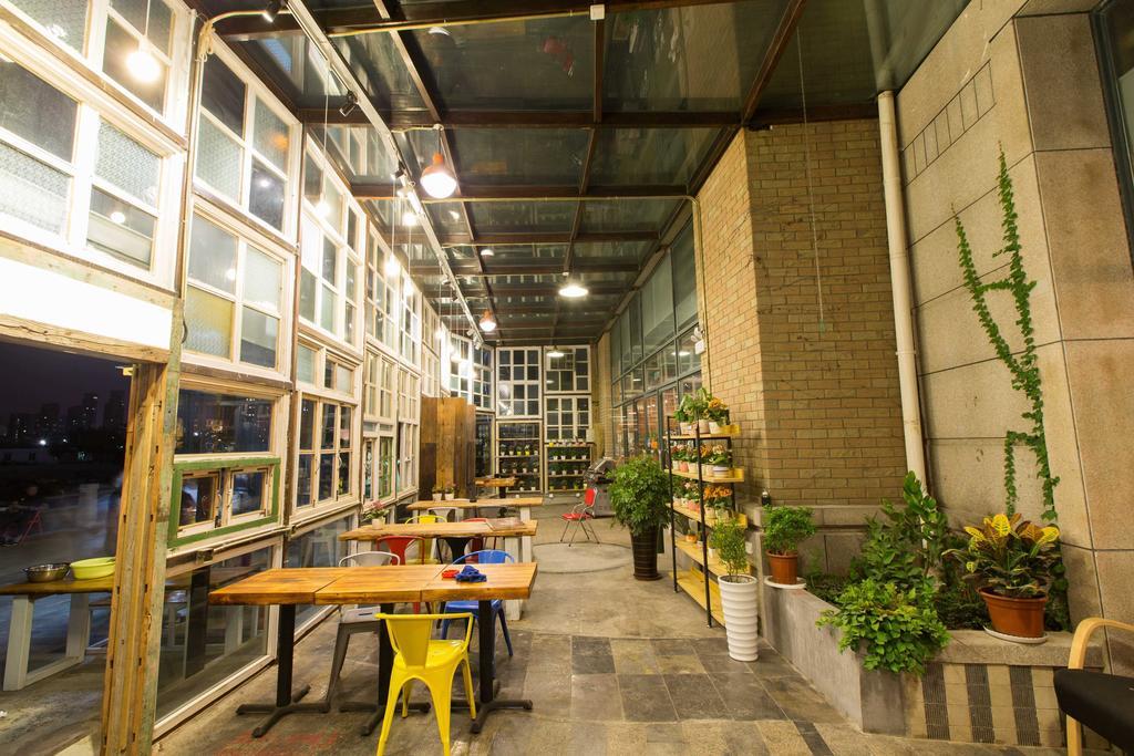 Hostel Marina Циндао Екстериор снимка