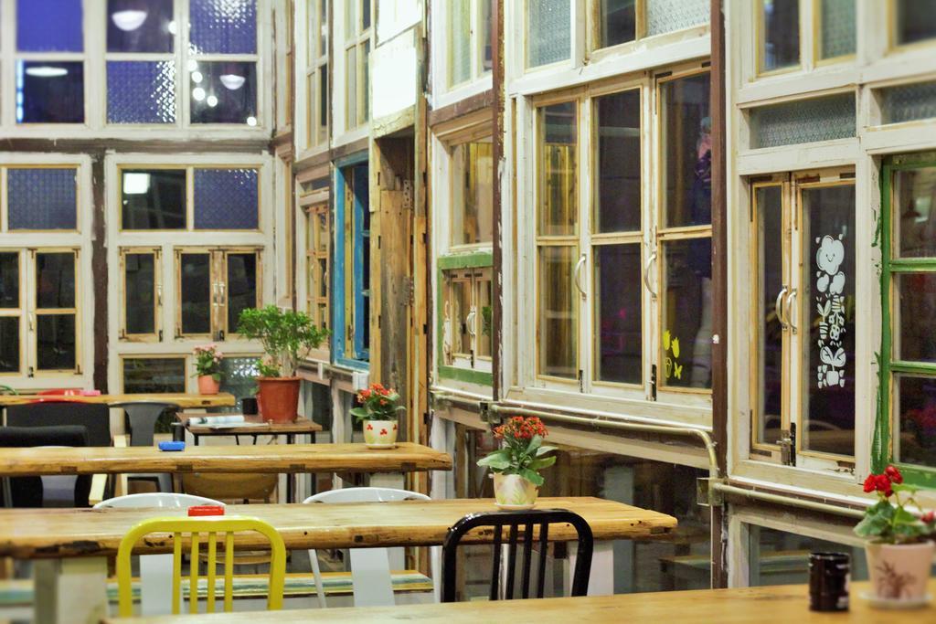 Hostel Marina Циндао Екстериор снимка